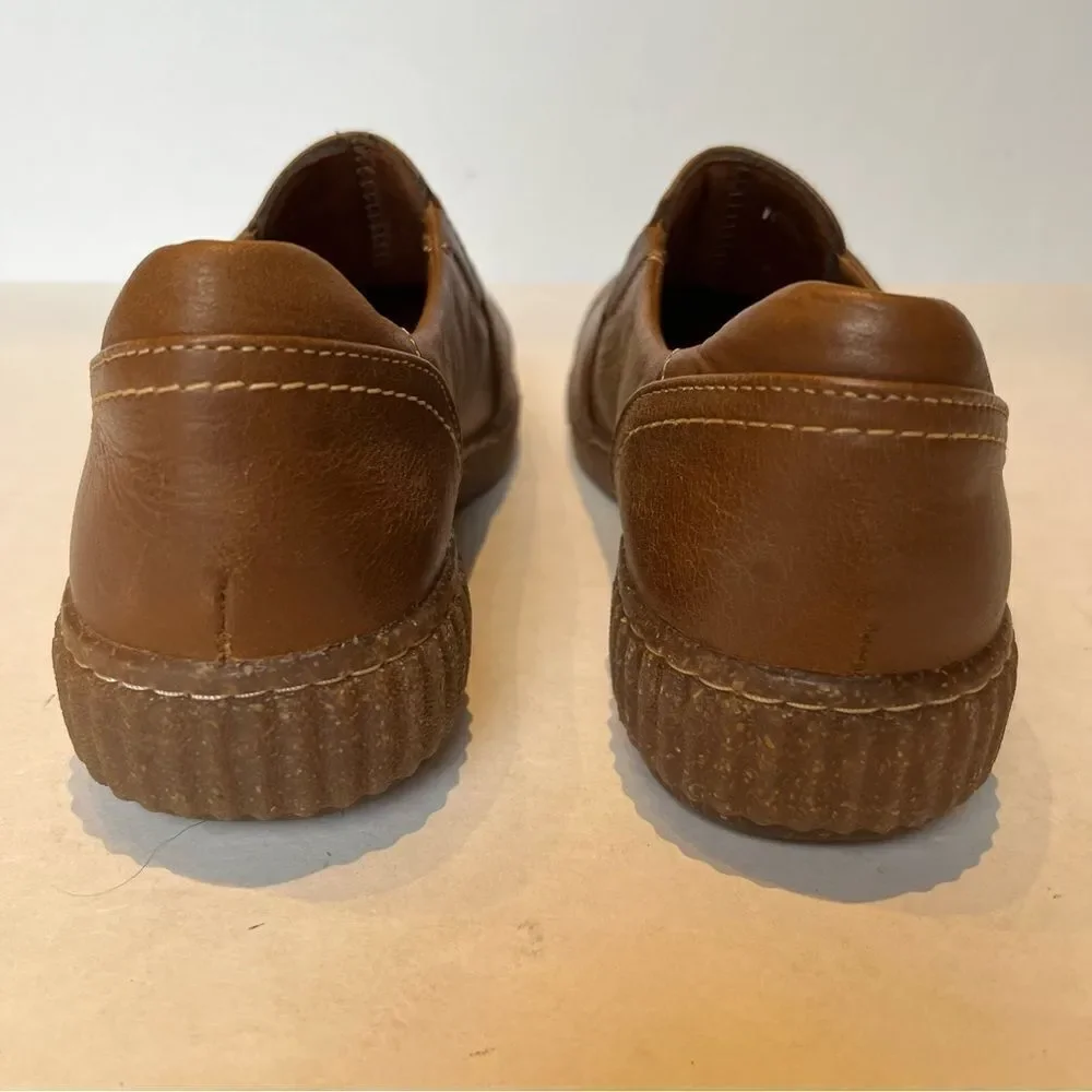 Collection by Clarks Women's slip on Brown Loafers Size 8 1/2